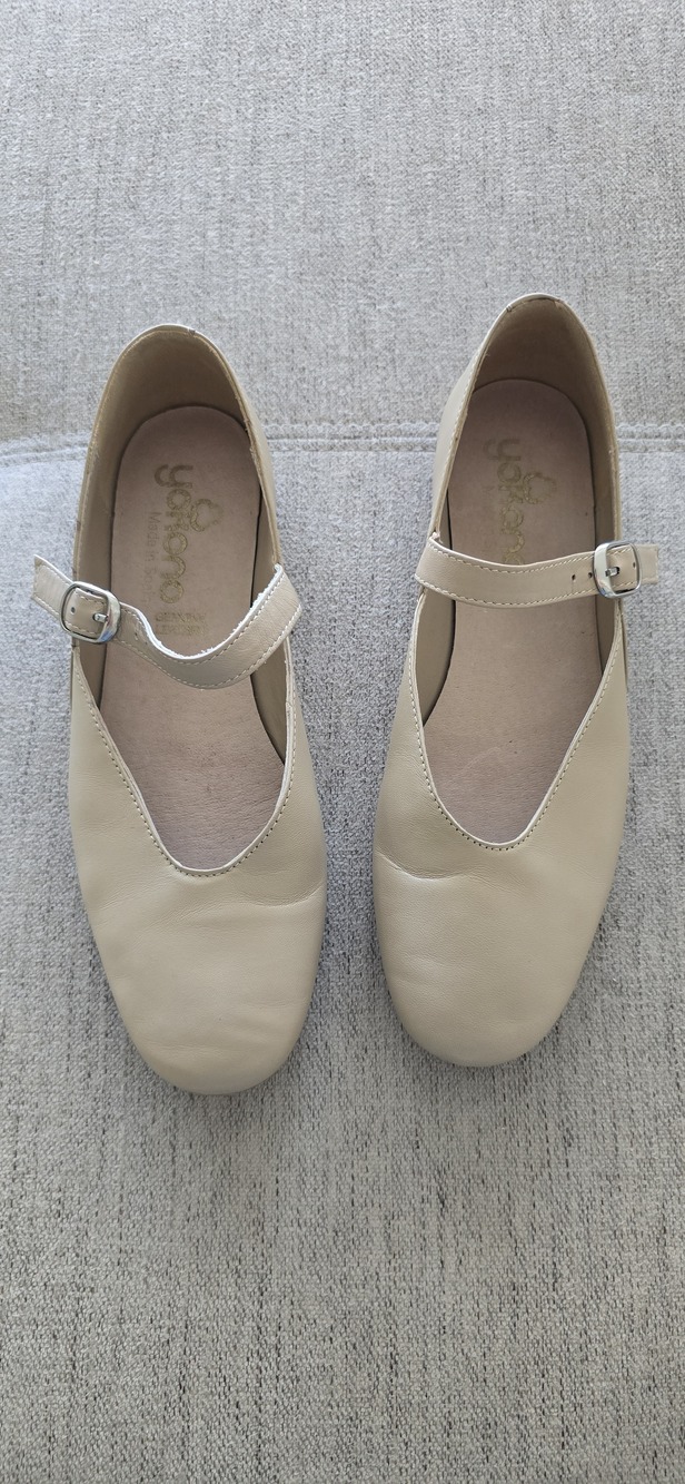 Yokono Mary Jane Flats Beige Nude Leather Made in Spain Size 38